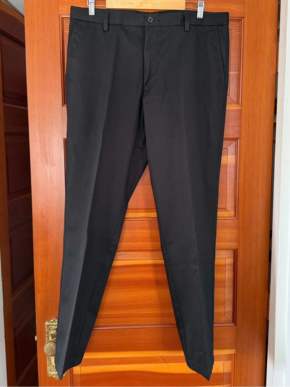 Dockers D2 Men’s Chino in Black